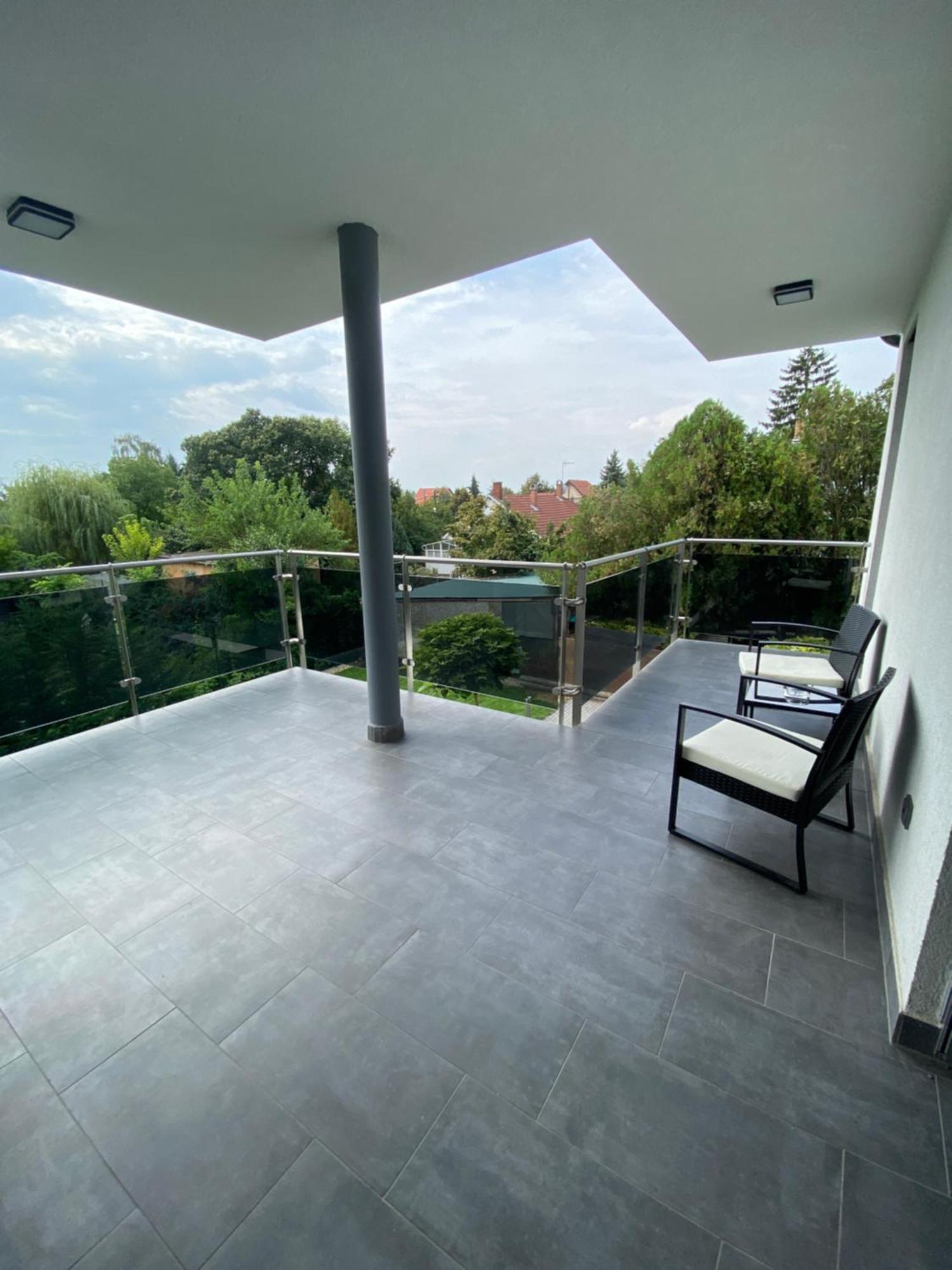 Modern Living In Budapest Extérieur photo